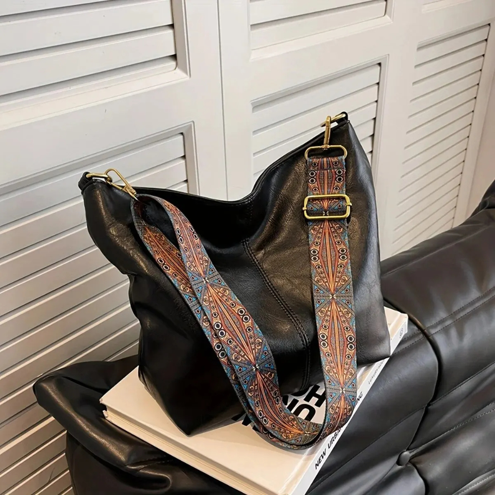 Classic Charm (Black)